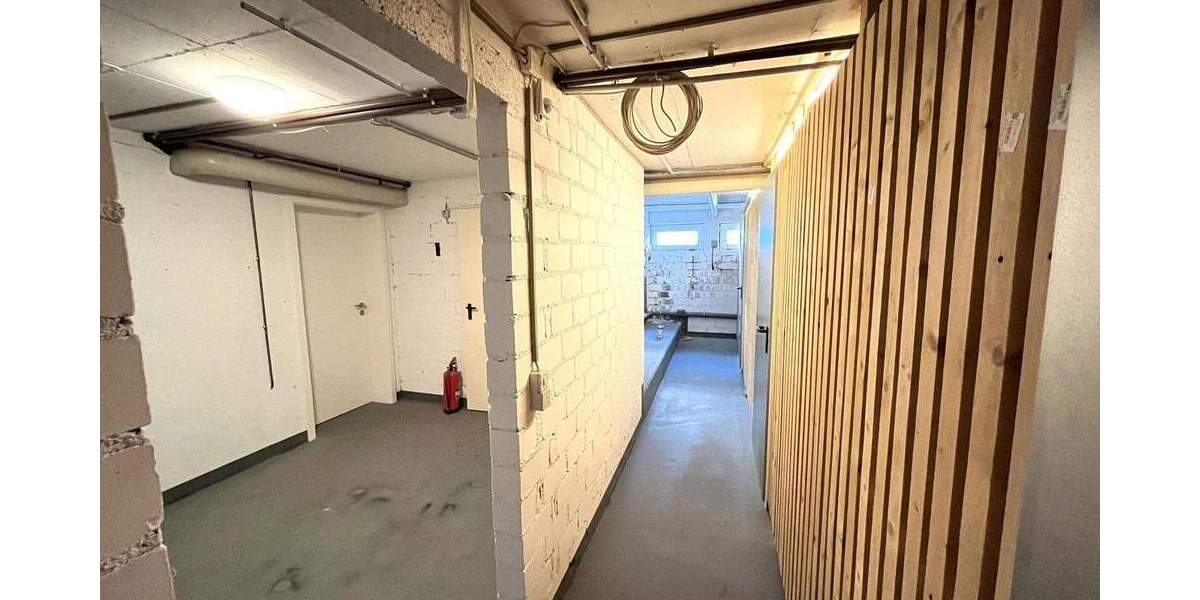 Nachhaltige Mieterträge in Bestlage - Wohn- und Geschäftshaus in Königswinter 1 zimmer