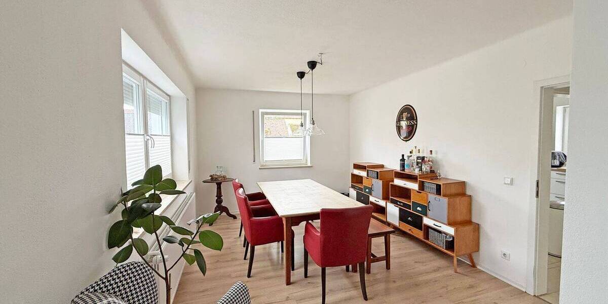 Einfamilienhaus Beilngries - 4 Zimmer, 92 m&sup2;, 1.100&euro; | Angebot:26852294