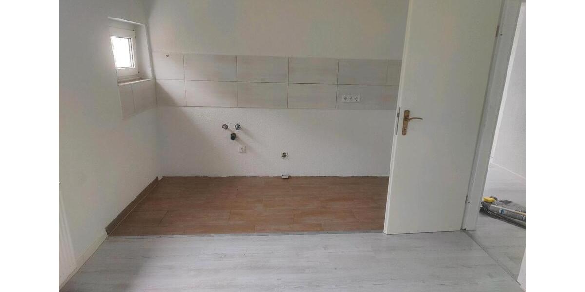 Etagenwohnung Hermeskeil - 3 Zimmer, 90 m&sup2;, 600&euro; | Angebot:25080514