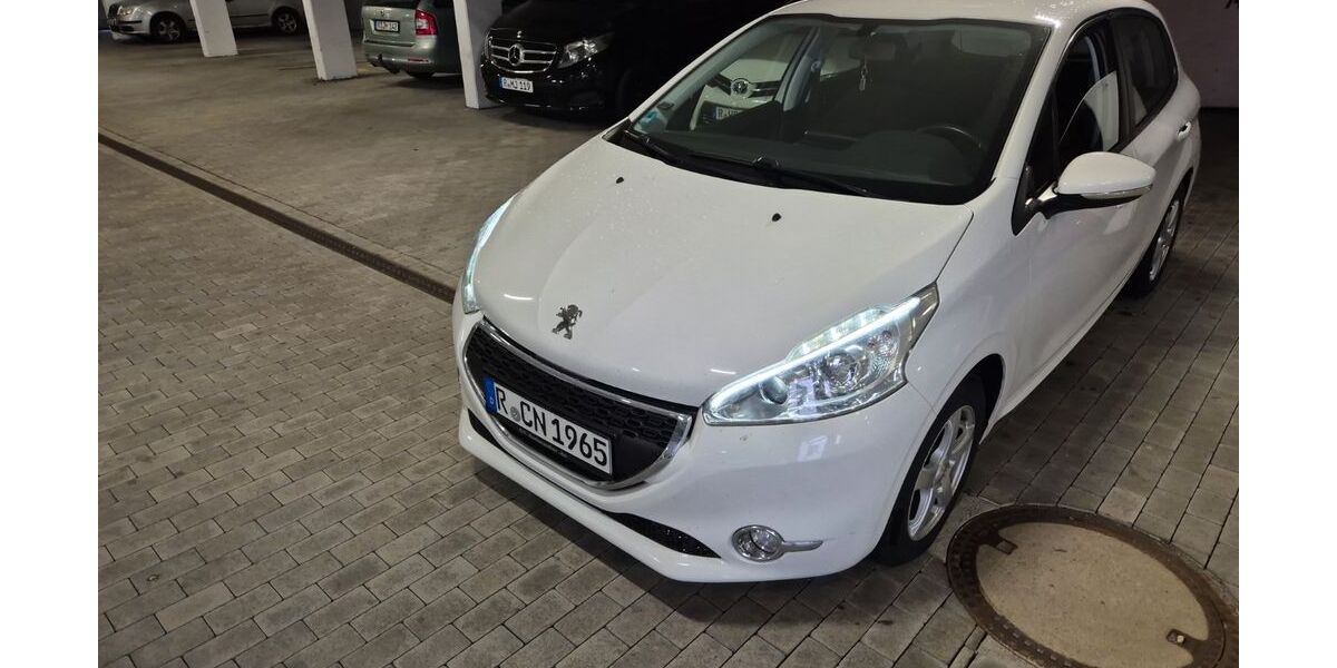 Peugeot 208 114.500 km 3.000 &euro; Regensburg 93051