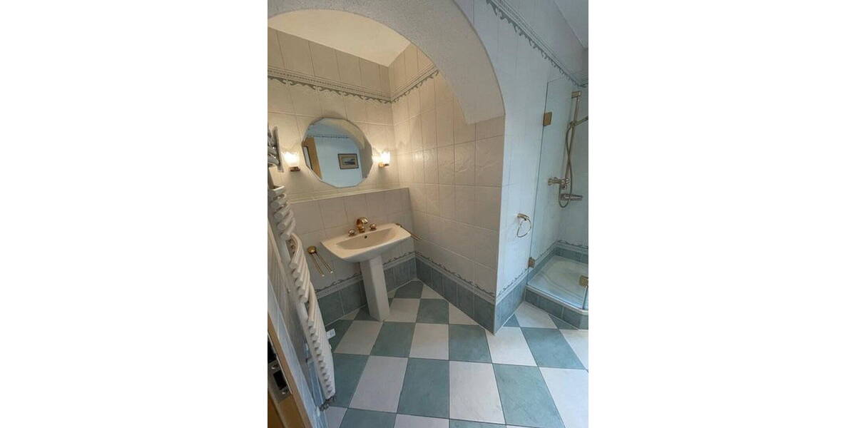 Mehrfamilienhaus, Wohnhaus Burgstädt - 1 Zimmer, 230 m&sup2;, 255.000&euro; | Angebot:25957478