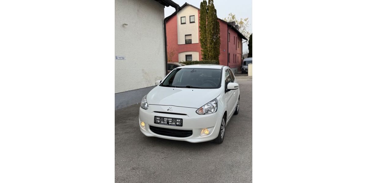 Mitsubishi Space Star 44.318 km 8.790 € München 80999