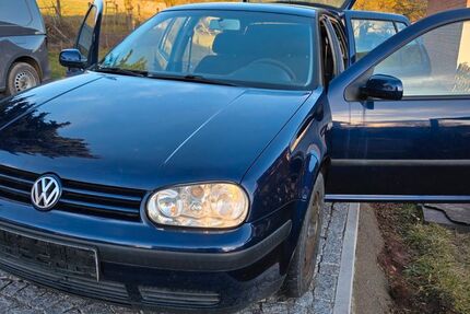 VW Golf 193.000 km 1.000 &euro; Neubrunn 98617