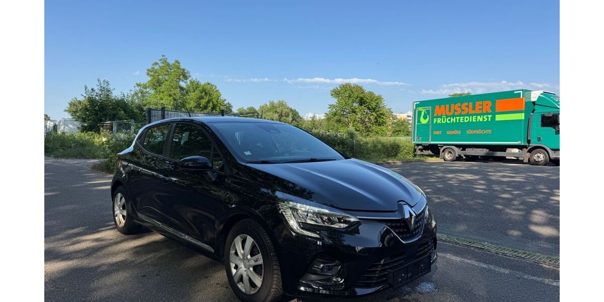 Renault Clio 94.000 km 12.400 &euro; Lahr 77933