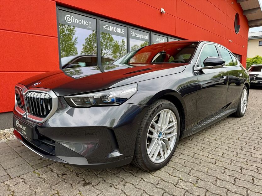 BMW i5 21.450 km 47.980 € Bad Aibling 83043