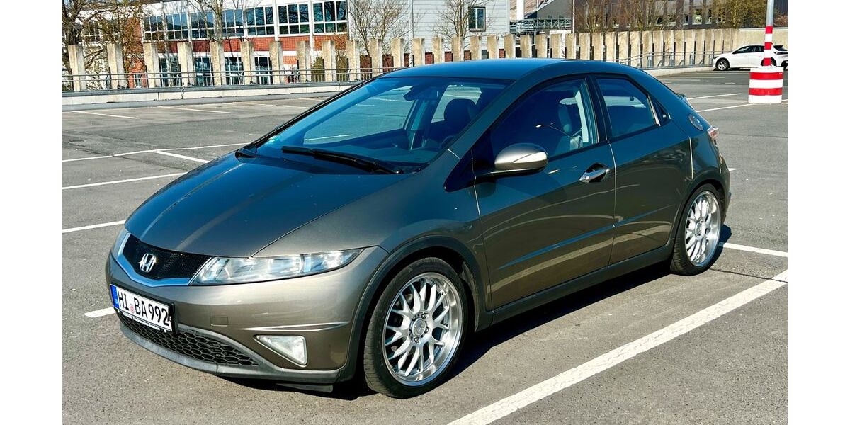 Honda Civic 245.000 km 3.300 &euro; Hildesheim 31135