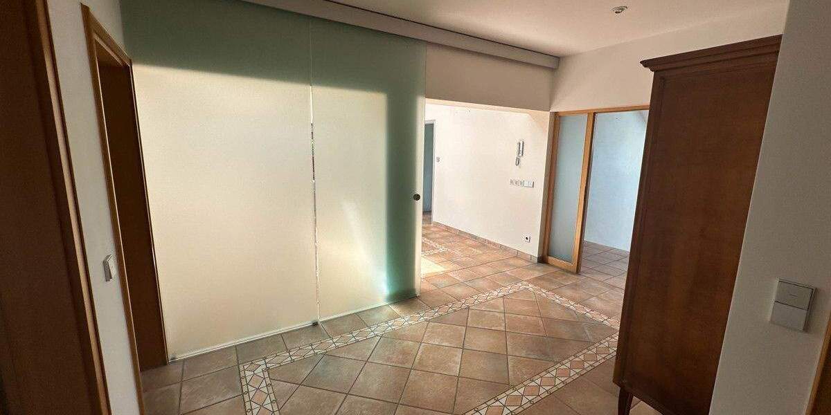 Mehrfamilienhaus, Wohnhaus Lichtenstein/Sachsen Lichtenstein - 3 Zimmer, 235 m&sup2;, 649.000&euro; | Angebot:25836559