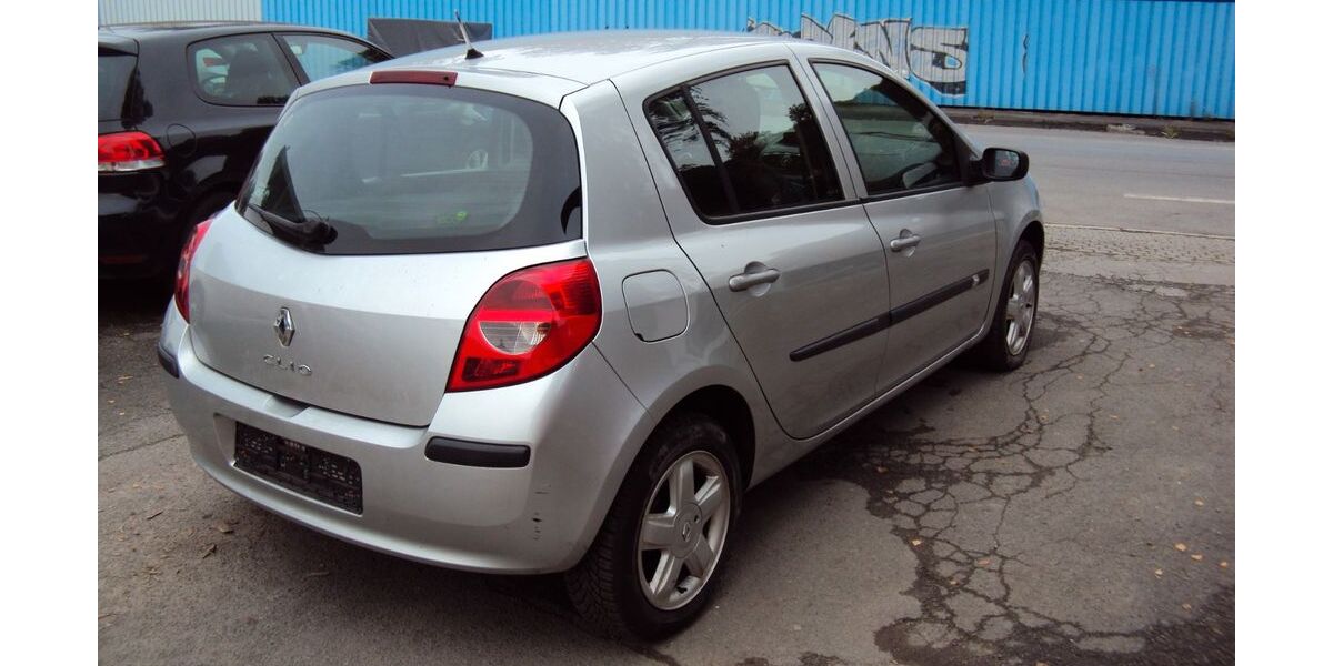 Renault Clio 160.000 km 1.600 &euro; Hagen 58091