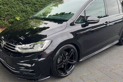 VW Touran 158.150 km 19.850 &euro; Löhne 32584