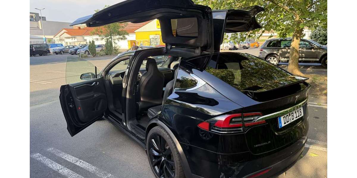 Tesla Model X 94.600 km 42.400 &euro; Dresden, Stadt 01159
