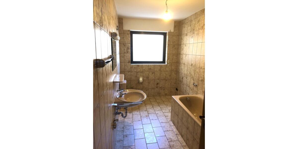 Dachgeschoßwohnung Langerwehe - 3 Zimmer, 80 m&sup2;, 640&euro; | Angebot:24804565