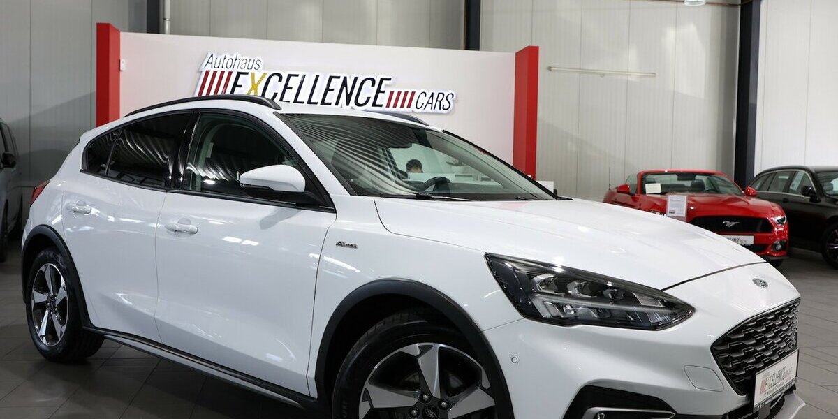Ford Focus LIMOUSINE 1.5 EcoBlue ACTIVE WHITE / LED 83.000 km 14.991 &euro; Hamm 59077