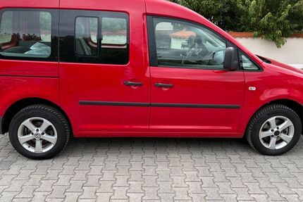 VW Caddy 294.000 km 3.300 &euro; Langquaid OT Niederleierndorf 84085