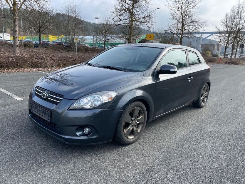 Kia pro ceed / ProCeed 93.000 km 2.800 € Suhl 98527