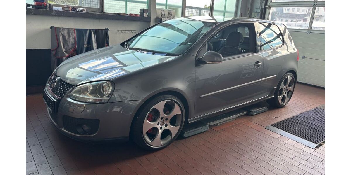 VW Golf 171.000 km 4.100 &euro; Ketsch 68775