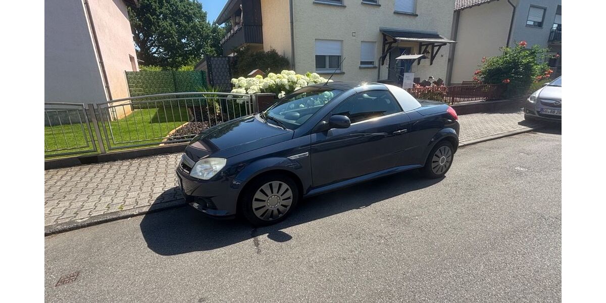 Opel Tigra 147.000 km 2.300 &euro; Rüsselsheim 65428