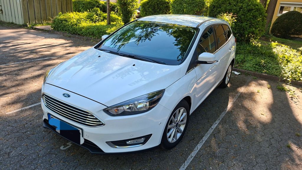 Ford Focus 209.000 km 7.400 &euro; Freiburg 79110