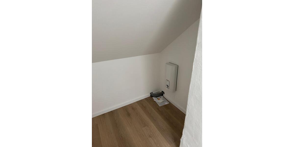 Dachgeschoßwohnung Bielefeld Mitte - 1 Zimmer, 32 m&sup2;, 400&euro; | Angebot:26367876