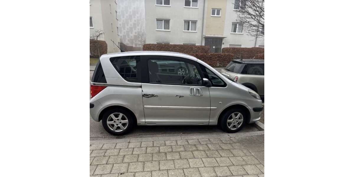 Peugeot 1007 122.000 km 800 &euro; München 81379