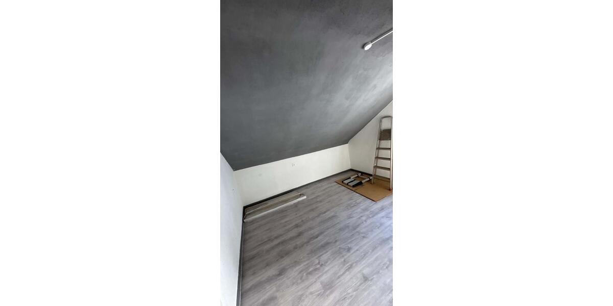 Reihenhaus Saarwellingen - 4 Zimmer, 73 m&sup2;, 85.000&euro; | Angebot:27102512