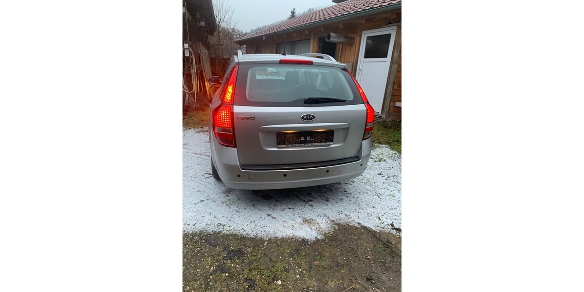Kia Ceed 91.000 km 3.200 &euro; Wehr 79664