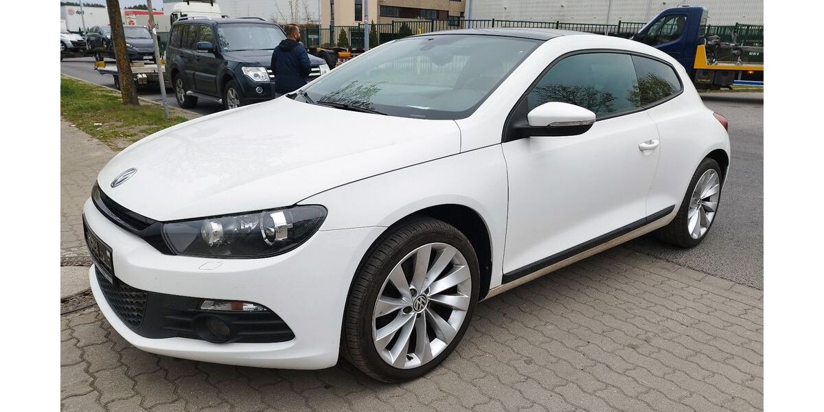 VW Scirocco 198.531 km 5.200 &euro; Mittenwalde 15749