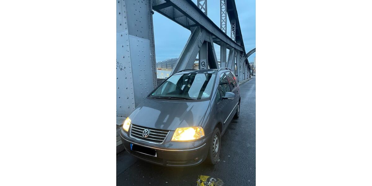 VW Sharan 285.000 km 3.300 € Berlin 13347