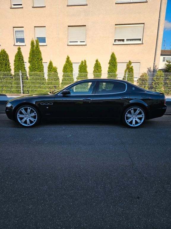 Maserati Quattroporte 74.000 km 19.500 € Weiterstadt 64331