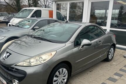 Peugeot 207 136.000 km 3.999 &euro; Singen 78224