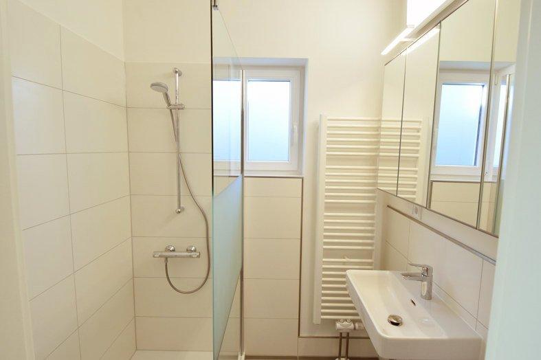 Etagenwohnung Unterhaching - 3 Zimmer, 70 m&sup2;, 1.800&euro; | Angebot:25990547