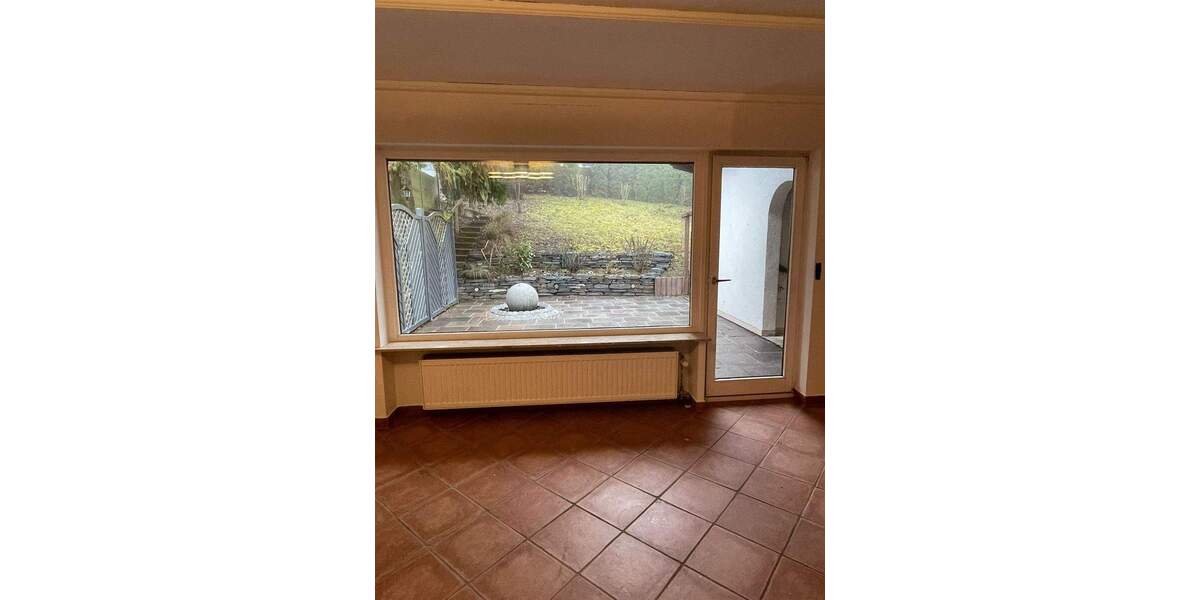 Versteigerungsimmobilie Stromberg - 4 Zimmer, 108 m&sup2;, 295.000&euro; | Angebot:25095924