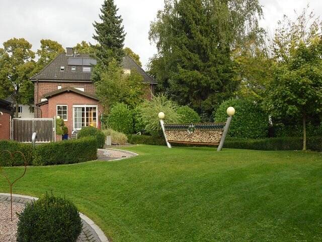 gepflegtes Mehrfamilienhaus in TOP-Lage | sehr schöner, großer Garten | beste Wohnlage in Hamm-Heessen 8 zimmer