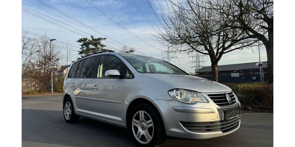 VW Touran 207.000 km 3.990 &euro; Hürth 50354