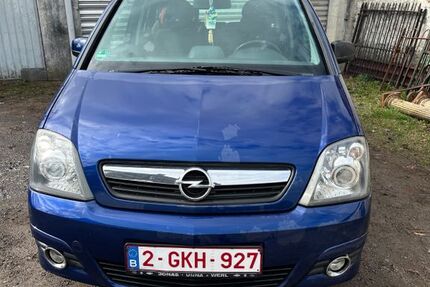 Opel Meriva 130.373 km 2.000 &euro; Aachen Brand 52076
