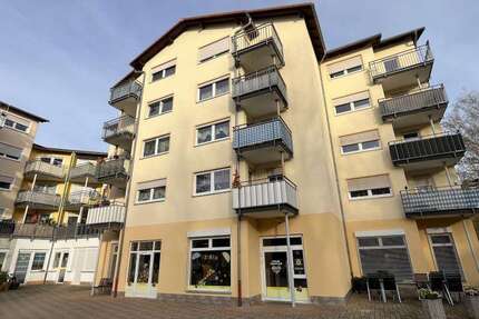 Wohnung zum Kaufen in Neustadt an der Orla 299.000 € 221.9 m² 8 zimmer