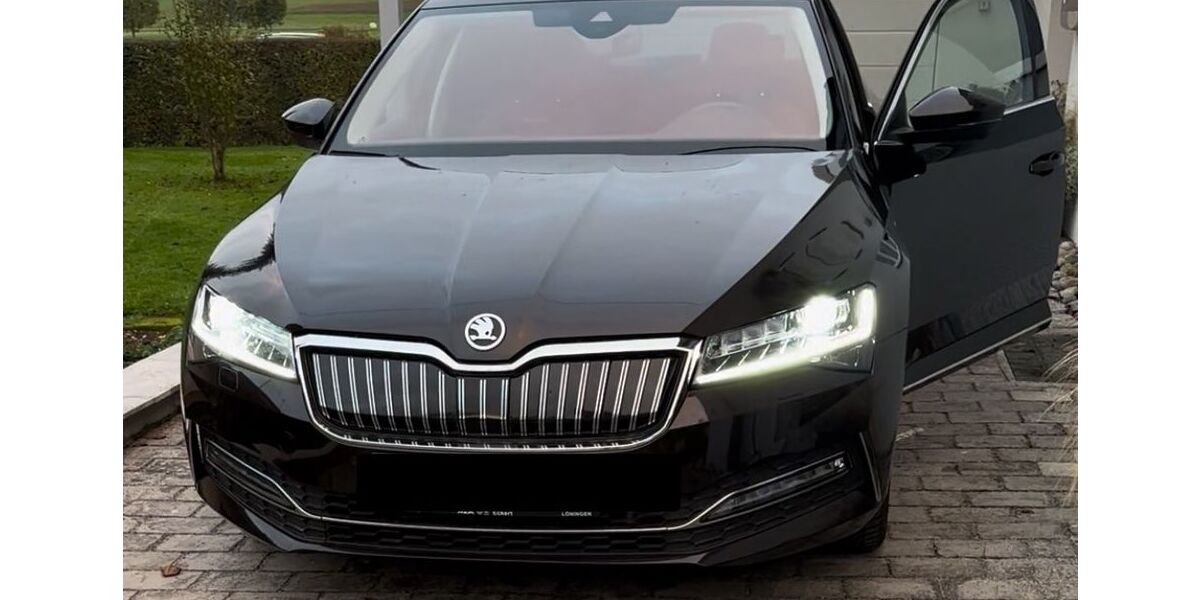 Skoda Superb 134.000 km 22.900 &euro; Dettingen/Teck 73265