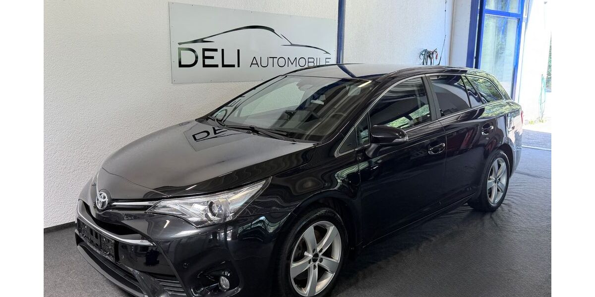 Toyota Avensis 185.000 km 9.990 &euro; Krauchenwies 72505