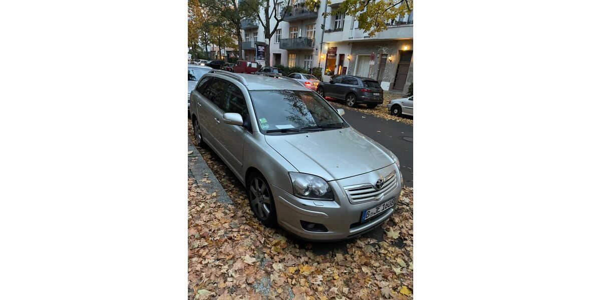 Toyota Avensis 270.000 km 3.000 &euro; Berlin 10779