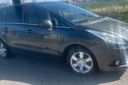 Peugeot 5008 191.493 km 4.200 &euro; Broderstorf 18184