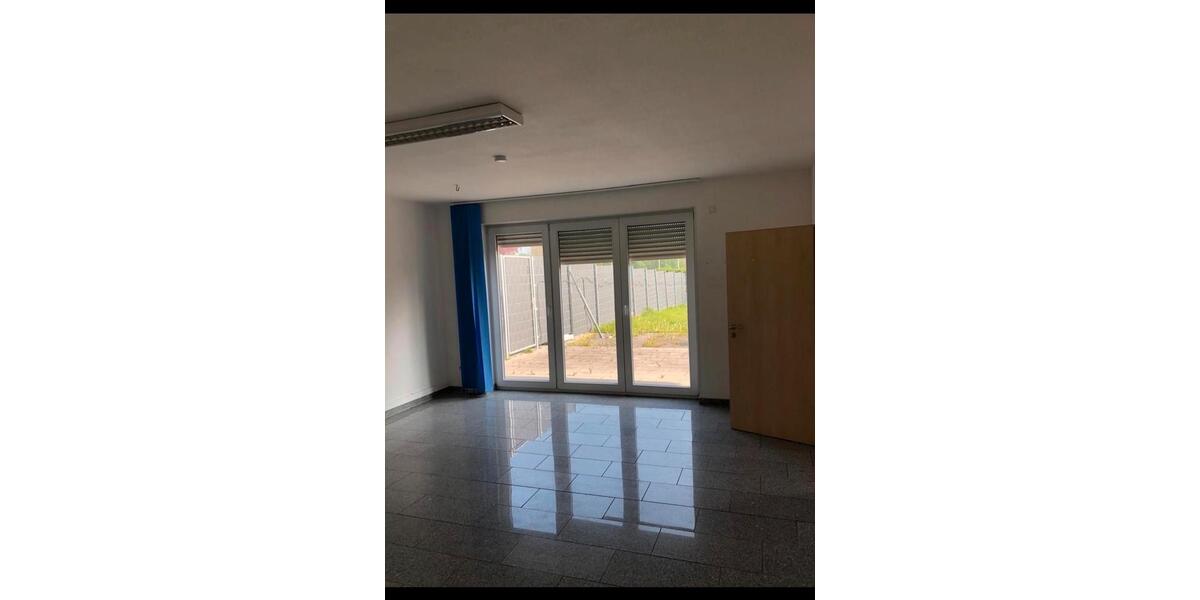 Reihenhaus Holzwickede - 5 Zimmer, 200 m&sup2;, 1.500&euro; | Angebot:25352181