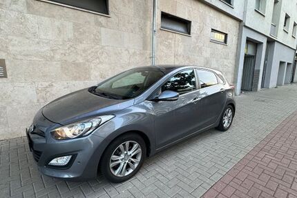 Hyundai i30 94.000 km 8.199 € Ludwigshafen 67059
