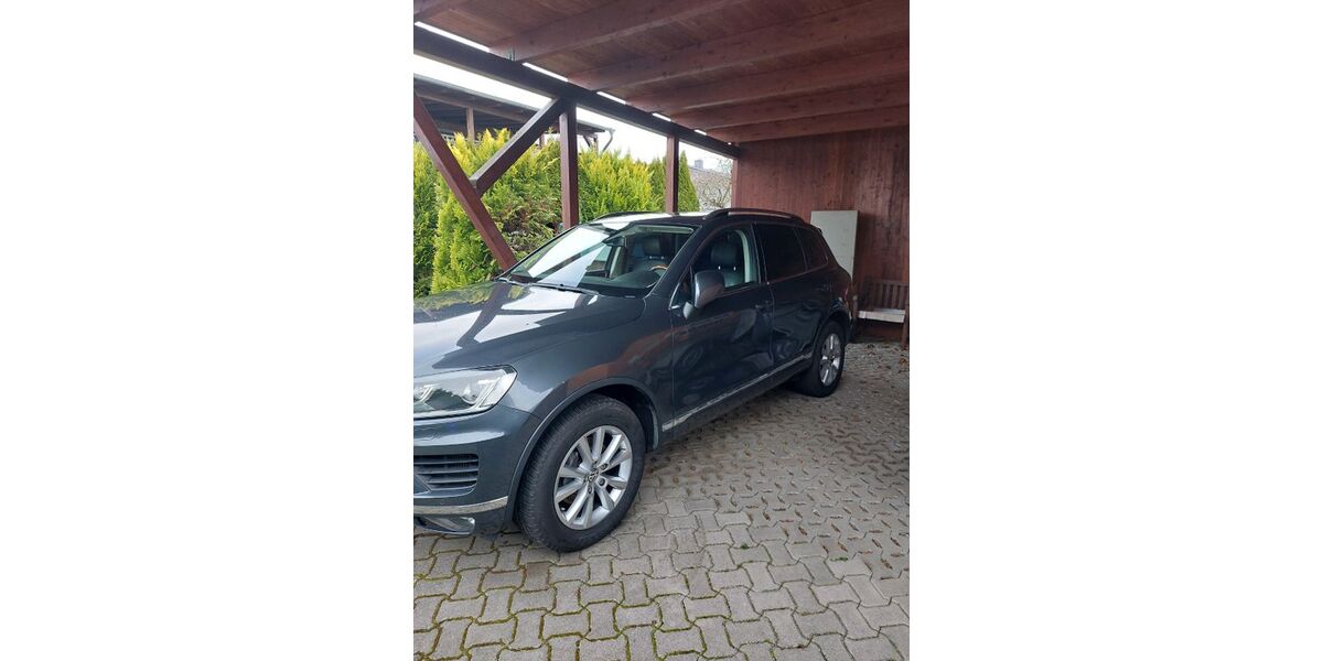 VW Touareg 160.000 km 18.900 &euro; lehre 38165