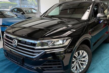 VW Touareg 292.503 km 22.220 &euro; Freudenberg 57258