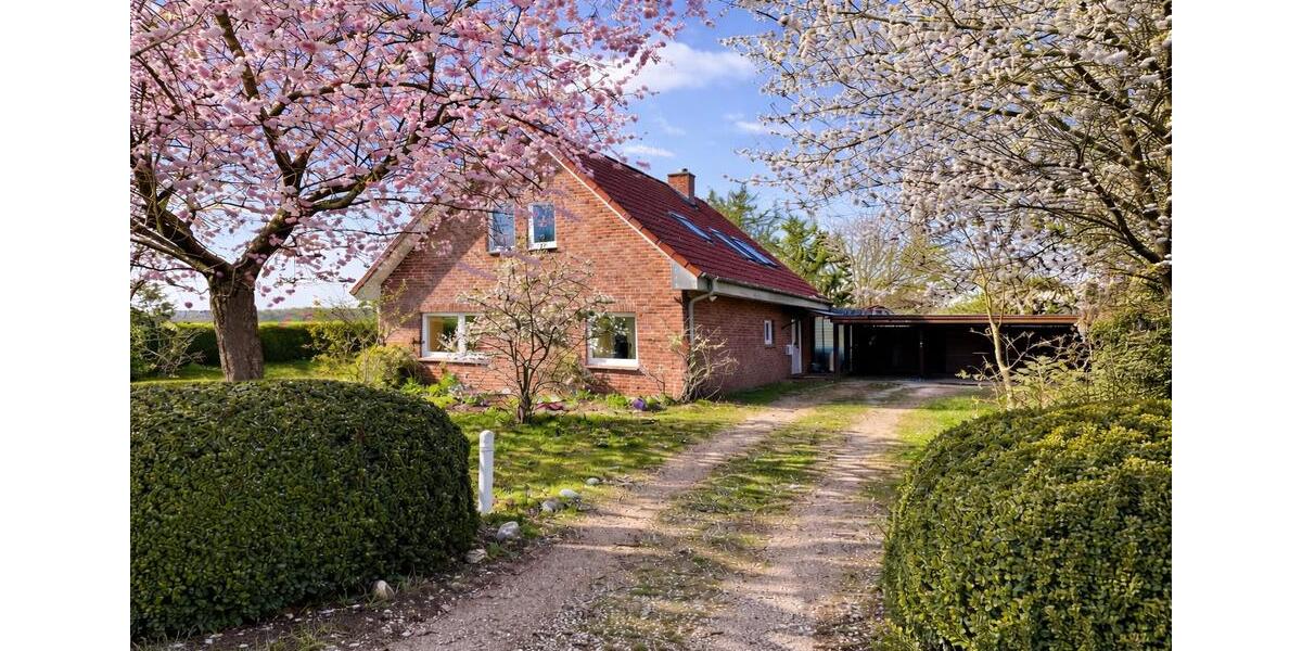 Dachgeschoßwohnung Müssen - 3.5 Zimmer, 80 m&sup2;, 1.180&euro; | Angebot:25177411