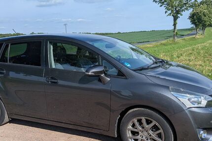 Toyota Verso 205.000 km 6.000 &euro; Ebersbach 01561