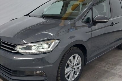 VW Touran 60.000 km 29.990 &euro; Winterbach 73650