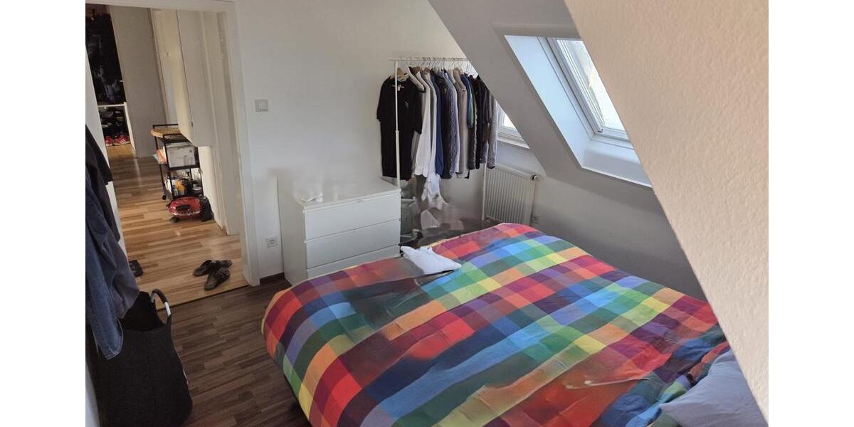 Dachgeschoßwohnung Stuttgart Degerloch - 3 Zimmer, 65 m&sup2;, 810&euro; | Angebot:24979832