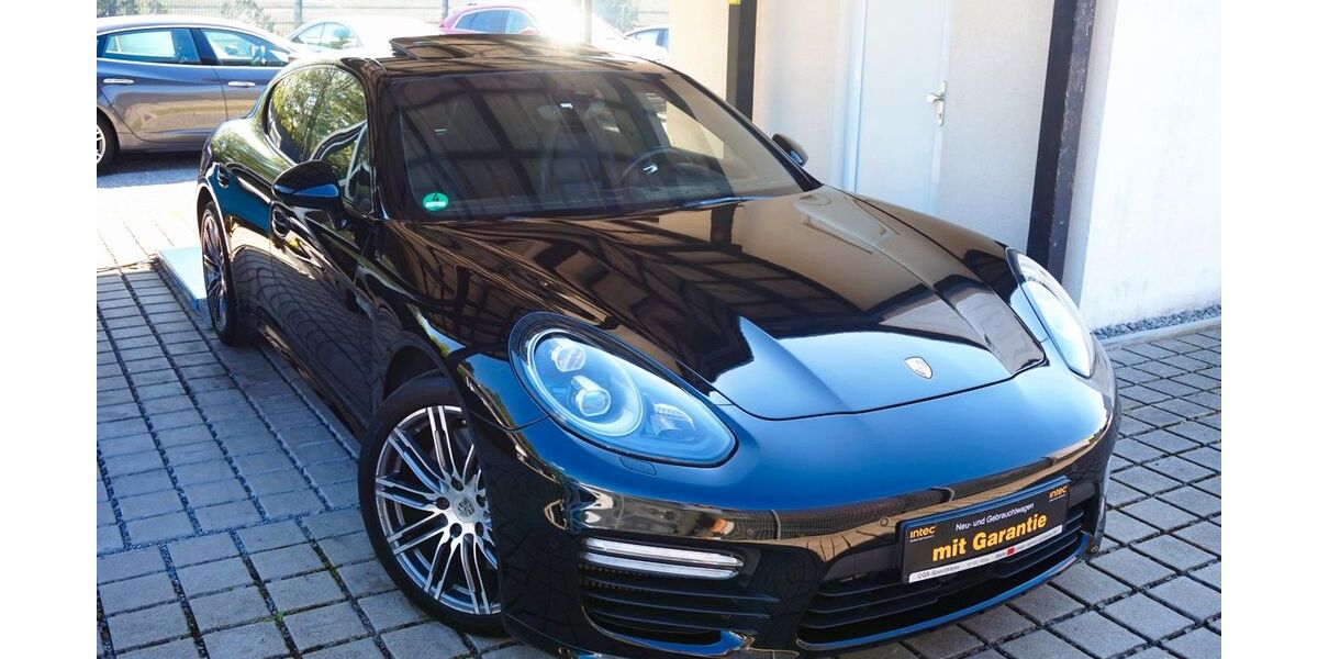Porsche Panamera 209.000 km 40.800 &euro; Altrip 67122