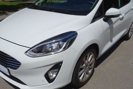Ford Fiesta 9.920 km 10.200 &euro; München 81825