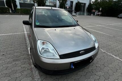 Ford Fiesta 119.700 km 1.699 &euro; Lauf 91207